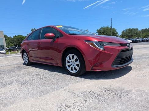 Used 2024 Toyota Corolla LE FWD image 2