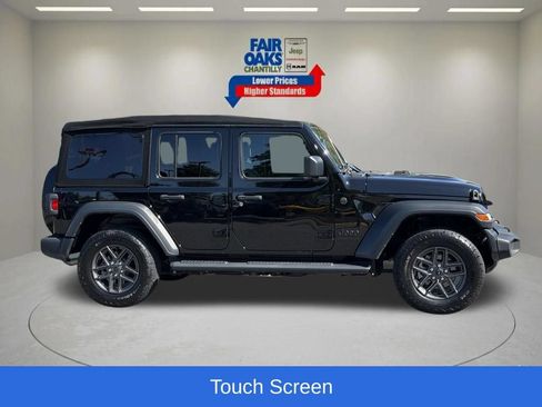 Used 2024 Jeep Wrangler Unlimited Sport AWD/4WD image 5