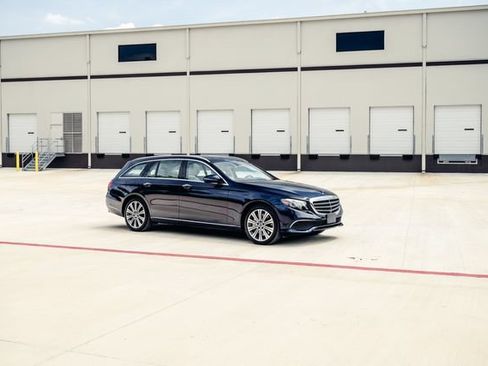 Used 2019 Mercedes-Benz E 450 4MATIC Wagon image 52