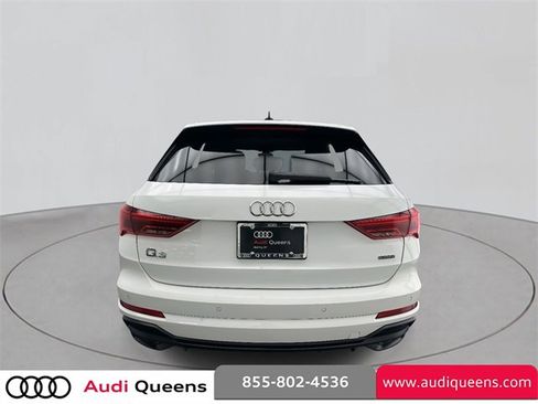 Certified 2022 Audi Q3 2.0T Premium w/ Convenience Package image 3
