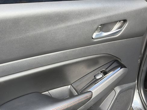 Certified 2025 Nissan Altima 2.5 SR image 29