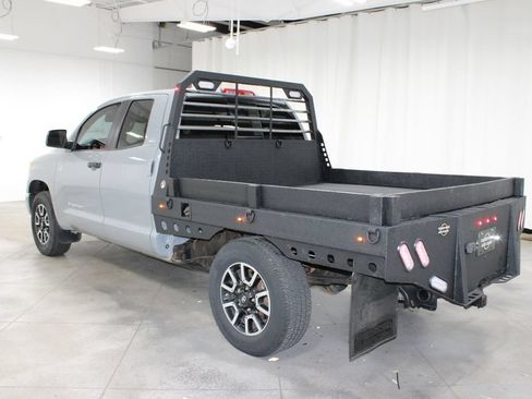 Used 2018 Toyota Tundra SR5 w/ TRD Off Road Package AWD/4WD image 7