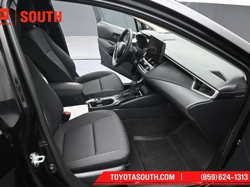 Used 2023 Toyota Corolla LE FWD image 29