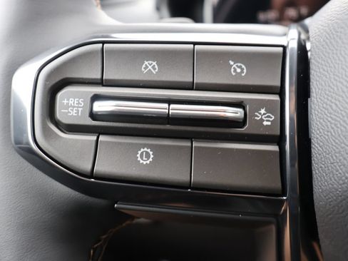New 2027 GMC Terrain AT4 w/ Convenience Package III AWD/4WD image 16