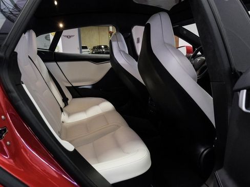 Used 2018 Tesla Model S P100D image 37