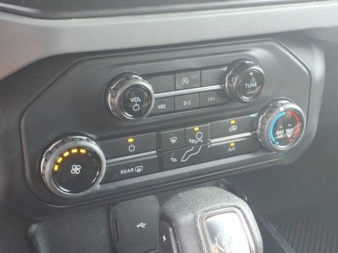 Used 2022 Ford Bronco 4-Door w/ Sasquatch Package AWD/4WD image 8