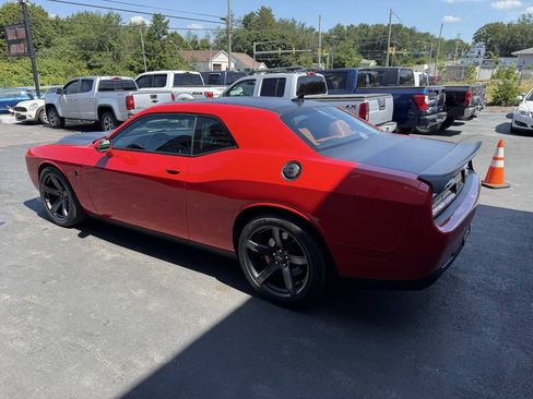 Used 2022 Dodge Challenger SRT Hellcat Redeye RWD image 4