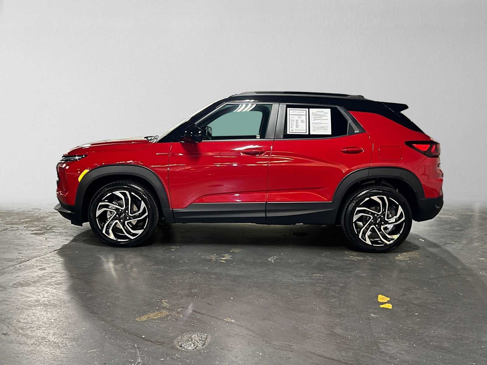 Used 2026 Chevrolet TrailBlazer RS w/ Convenience Package AWD/4WD image 6