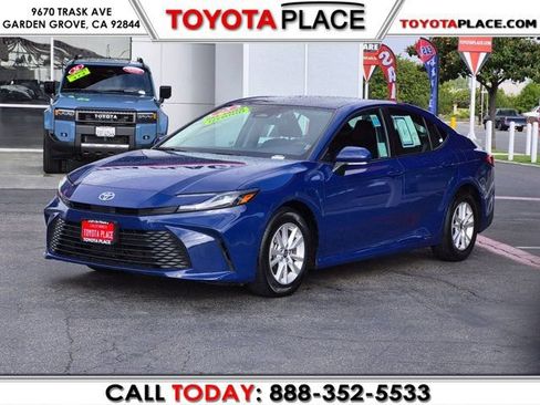 Used 2025 Toyota Camry LE FWD image 1