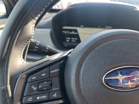 Used 2025 Subaru Forester Limited w/ Popular Package image 14