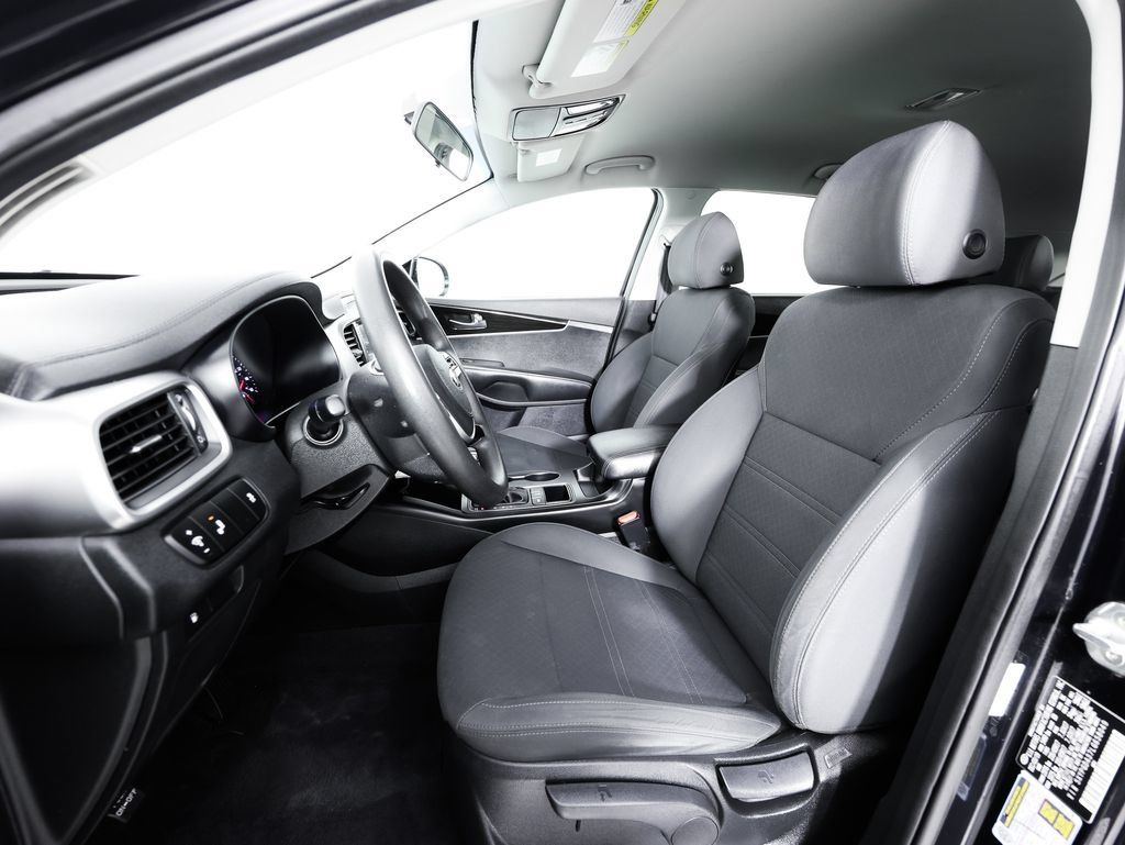 Used 2020 Kia Sorento LX AWD/4WD image 21