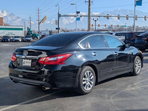 Used 2017 Nissan Altima 2.5 S w/ Power Driver Seat Package image 4