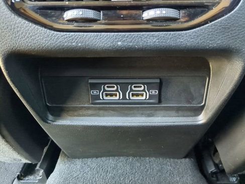 Certified 2023 Jeep Grand Cherokee Laredo image 16