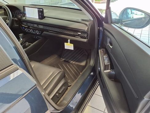 Used 2023 Honda Accord Touring image 23