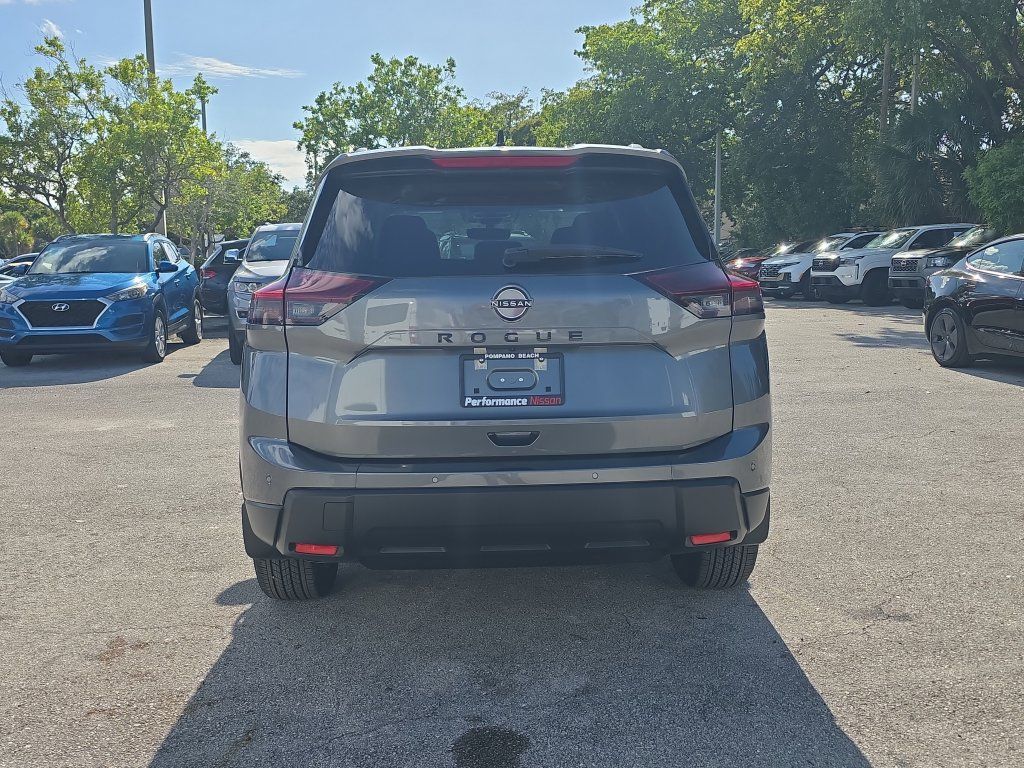 New 2026 Nissan Rogue Dark Armor FWD image 7