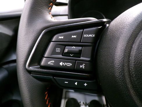 Used 2024 Subaru Crosstrek 2.5i Limited w/ Crosstrek Mirror Package image 20