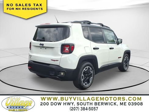 Used 2016 Jeep Renegade Trailhawk AWD/4WD image 4