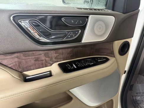 Certified 2023 Lincoln Navigator Reserve image 15
