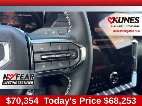 New 2026 GMC Acadia Denali Ultimate w/ LPO, Floor Liner Package AWD/4WD image 34