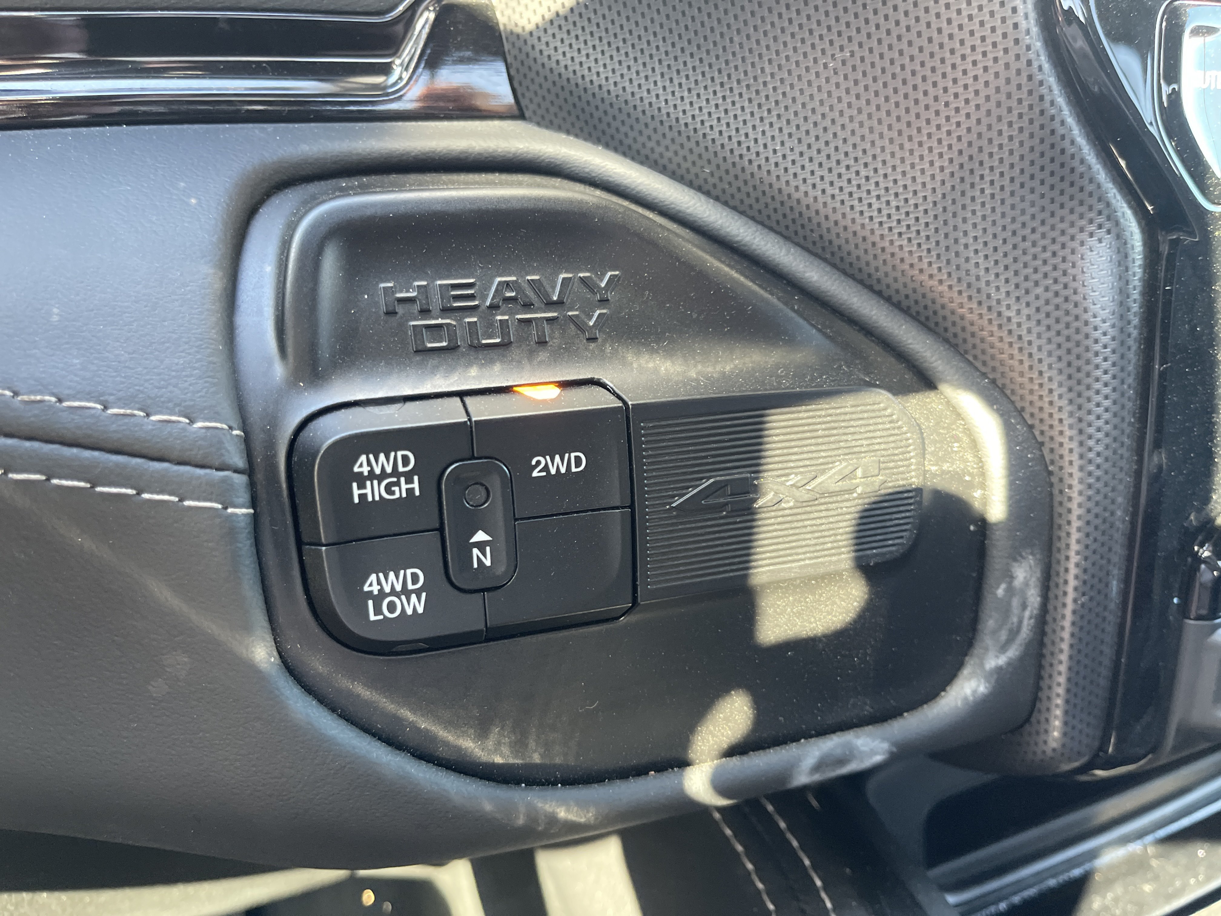 Used 2024 RAM 2500 Limited AWD/4WD image 24