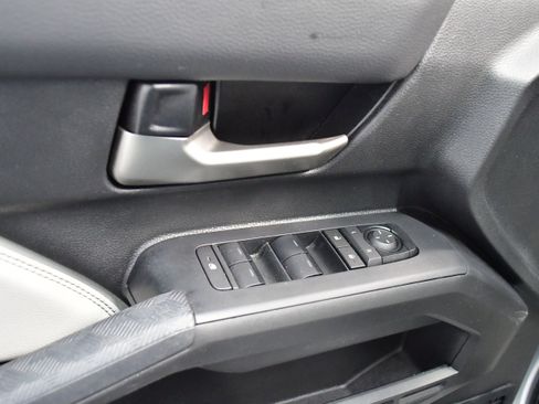 Used 2024 Toyota Tacoma Limited w/ Limited Package (LT) image 33