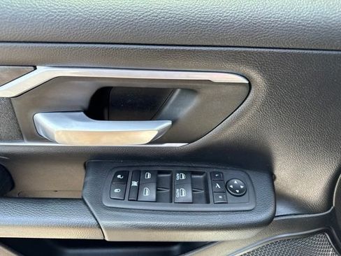 Used 2022 RAM 1500 Big Horn AWD/4WD image 32