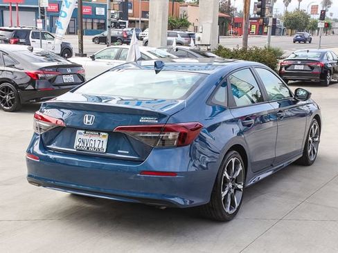 Used 2025 Honda Civic Sport Touring image 5