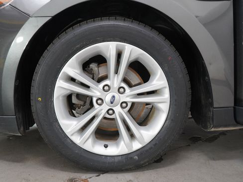 Used 2015 Ford Taurus SEL w/ Equipment Group 201A FWD image 28