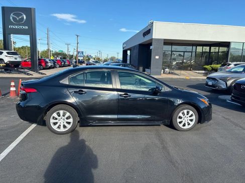 Used 2024 Toyota Corolla LE FWD image 5