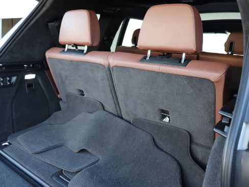 Used 2020 BMW X7 M50i w/ Cold Weather Package image 30