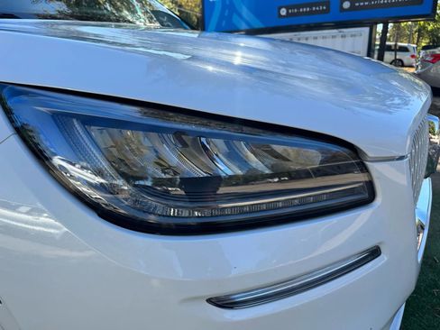 Used 2021 Lincoln Corsair Reserve w/ Equipment Group 201A image 16