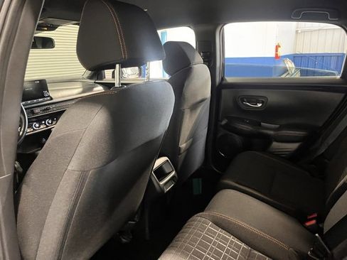 Used 2025 Honda HR-V Sport image 18