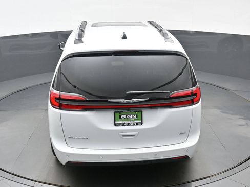 Used 2026 Chrysler Pacifica Pinnacle AWD/4WD image 42
