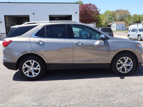 Used 2019 Chevrolet Equinox Premier AWD/4WD image 9