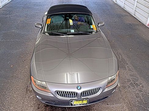 Used 2003 BMW Z4 2.5i RWD image 3