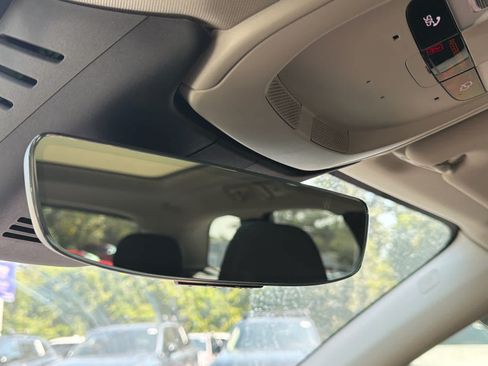 Certified 2024 Volvo XC60 B5 Plus AWD/4WD image 33