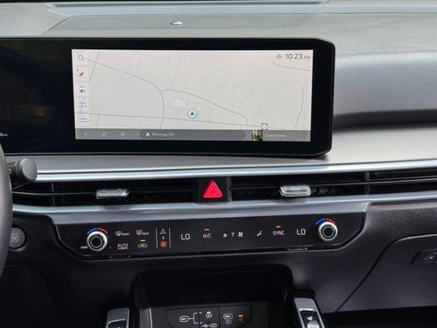 Used 2024 Kia Sorento SX image 23