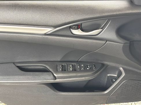 Used 2020 Honda Civic LX image 3