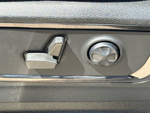 Used 2022 RAM 1500 Limited AWD/4WD image 22