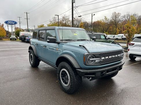 Certified 2022 Ford Bronco Badlands image 3