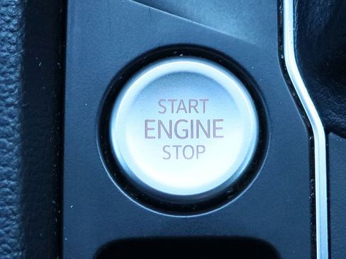 Used 2021 Volkswagen Atlas Cross Sport SE w/ Panoramic Sunroof Package AWD/4WD image 55