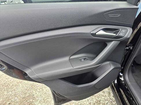 New 2025 Audi Q6 e-tron Premium AWD/4WD image 20