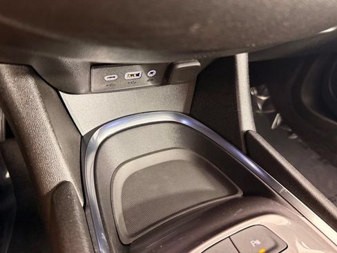 Used 2022 Chevrolet Malibu LT FWD image 33