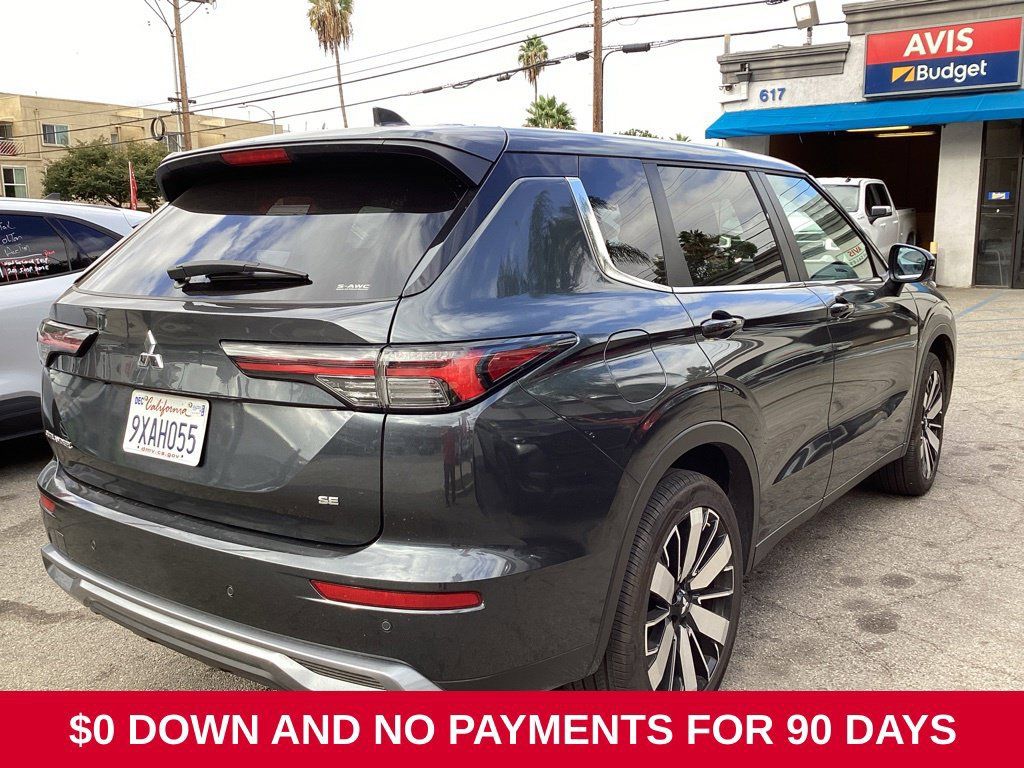 Used 2025 Mitsubishi Outlander SE AWD/4WD image 5