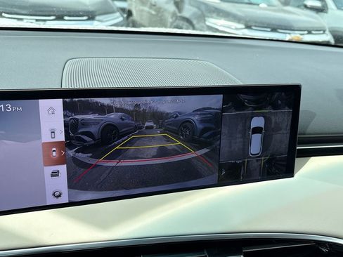 New 2026 Genesis GV70 2.5T Advanced image 17