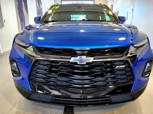 Used 2019 Chevrolet Blazer RS w/ Sun and Wheels Package image 3