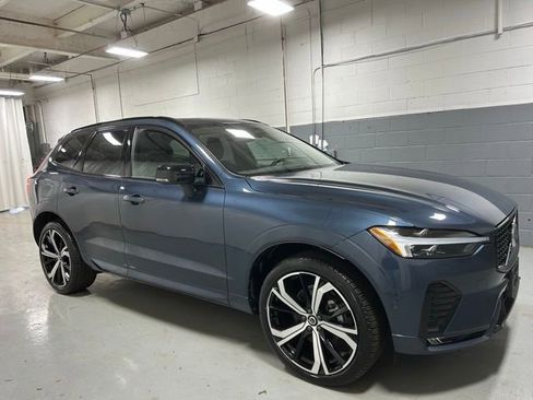 Certified 2024 Volvo XC60 B5 Ultimate w/ Protection Package Premier AWD/4WD image 4
