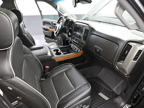 Used 2018 Chevrolet Silverado 1500 High Country AWD/4WD image 51