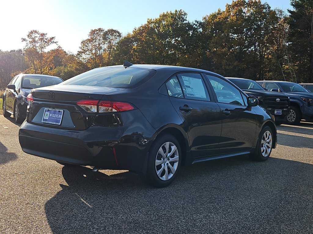 New 2027 Toyota Corolla LE FWD image 2