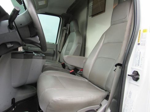 Used 2023 Ford E-450 and Econoline 450 Super Duty w/ Power Windows & Locks Group RWD image 26